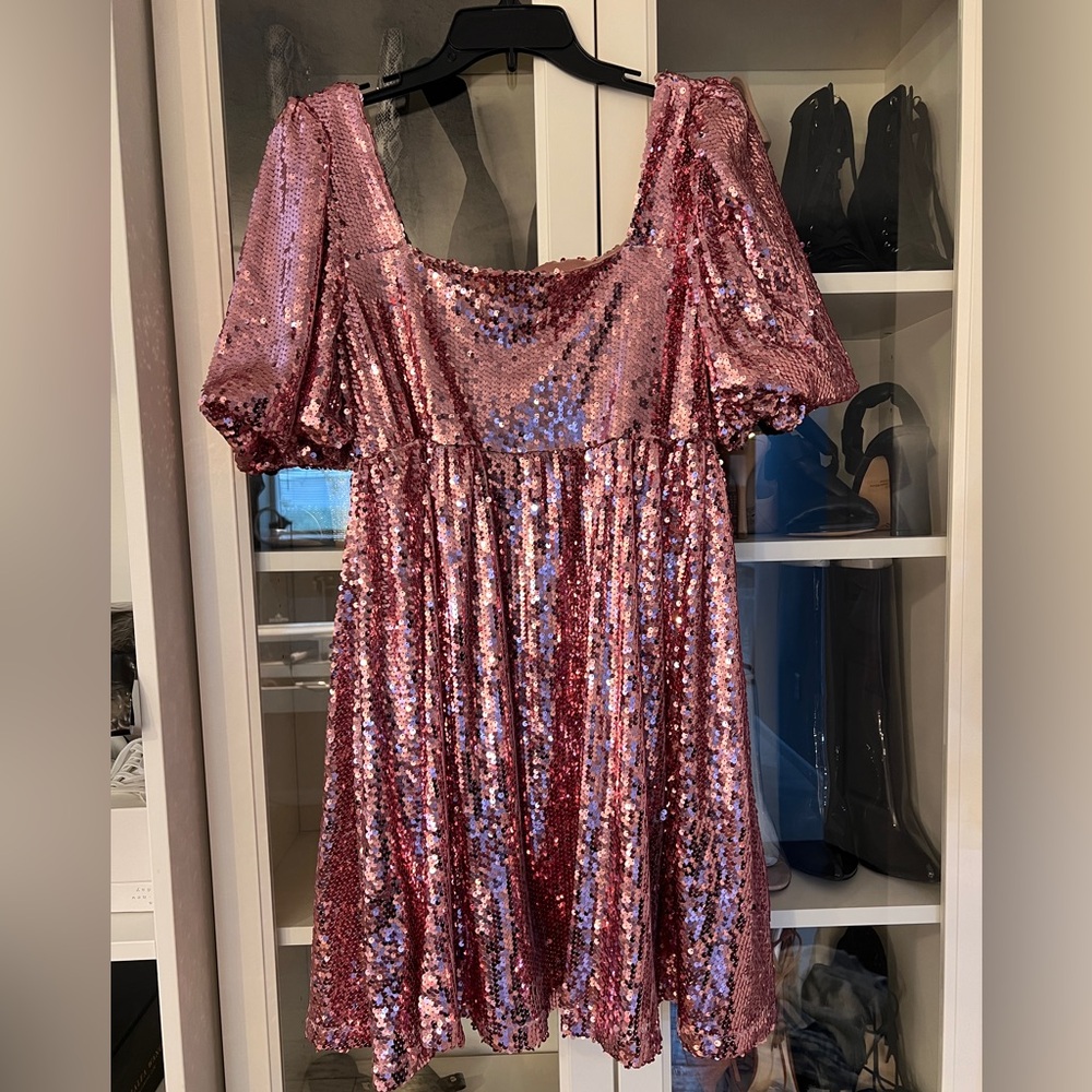 Pink Lily sequin pink dress - Picture 5 of 5
